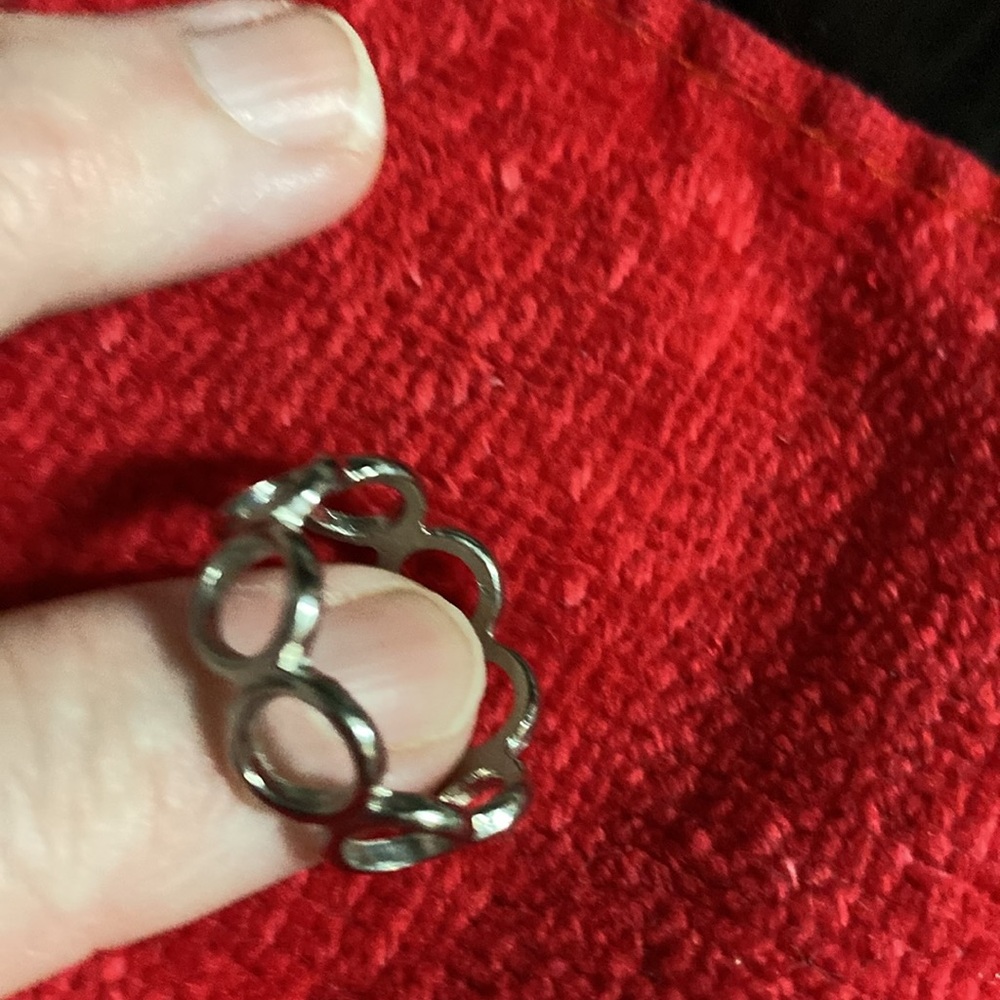 Round circle ring - Picture 3 of 3